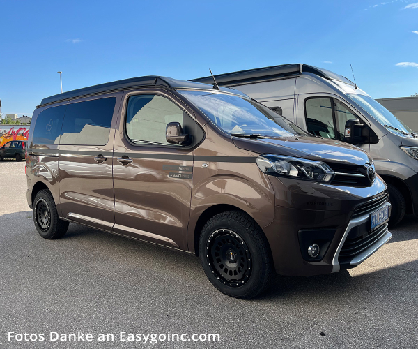 8x17 ET33 Twin-Monotube-Projekt-AT1 Alufelge in schwarz für Citroen Jumpy / Spacetourer V